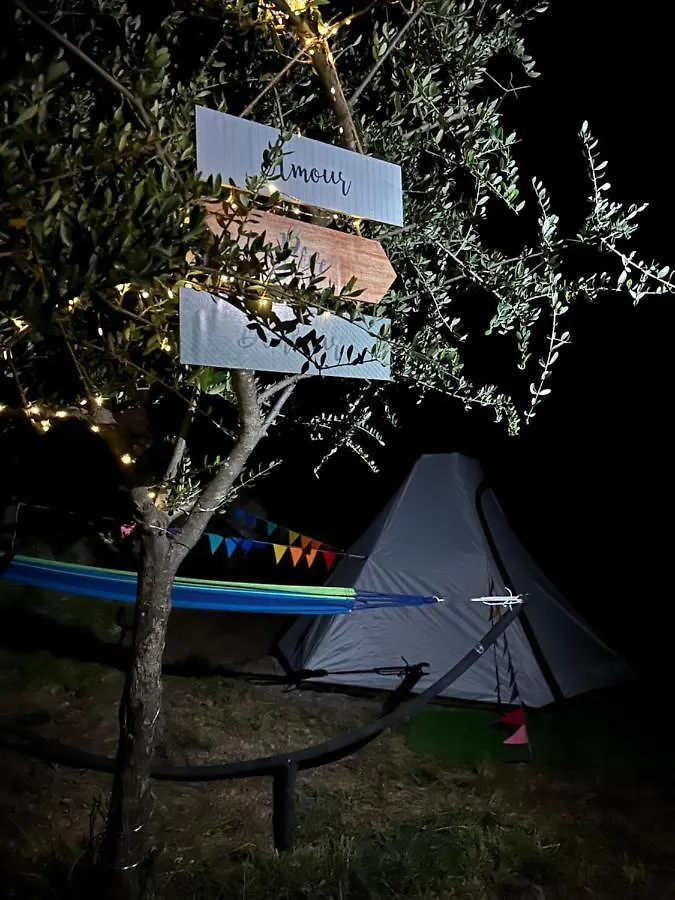 Tipi Sous Les Etoiles Option Petit Dejeuner Et Diner Lucéram 0*,