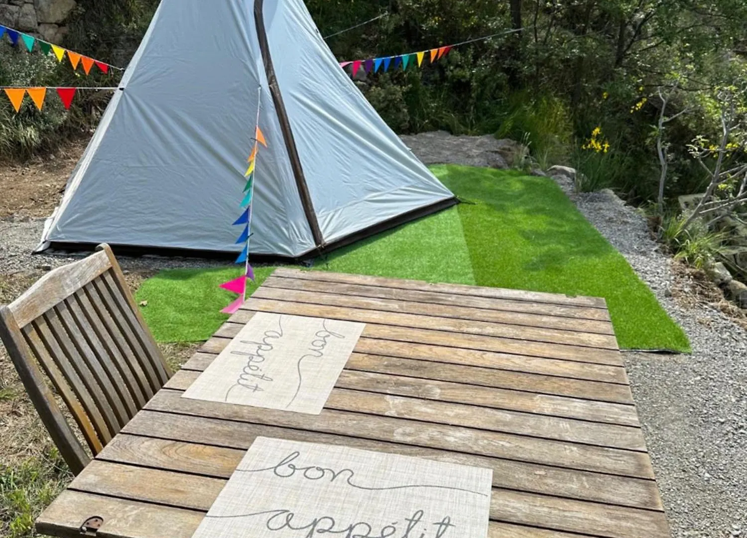 Tipi Sous Les Etoiles Option Petit Dejeuner Et Diner Lucéram Tente de luxe