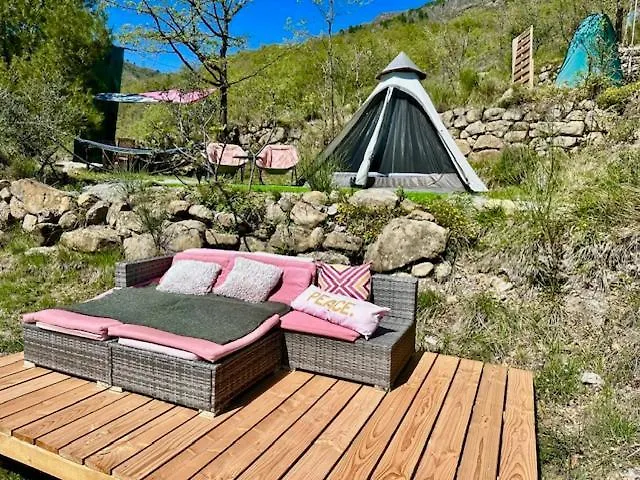 Tipi Sous Les Etoiles Option Petit Dejeuner Et Diner Lucéram